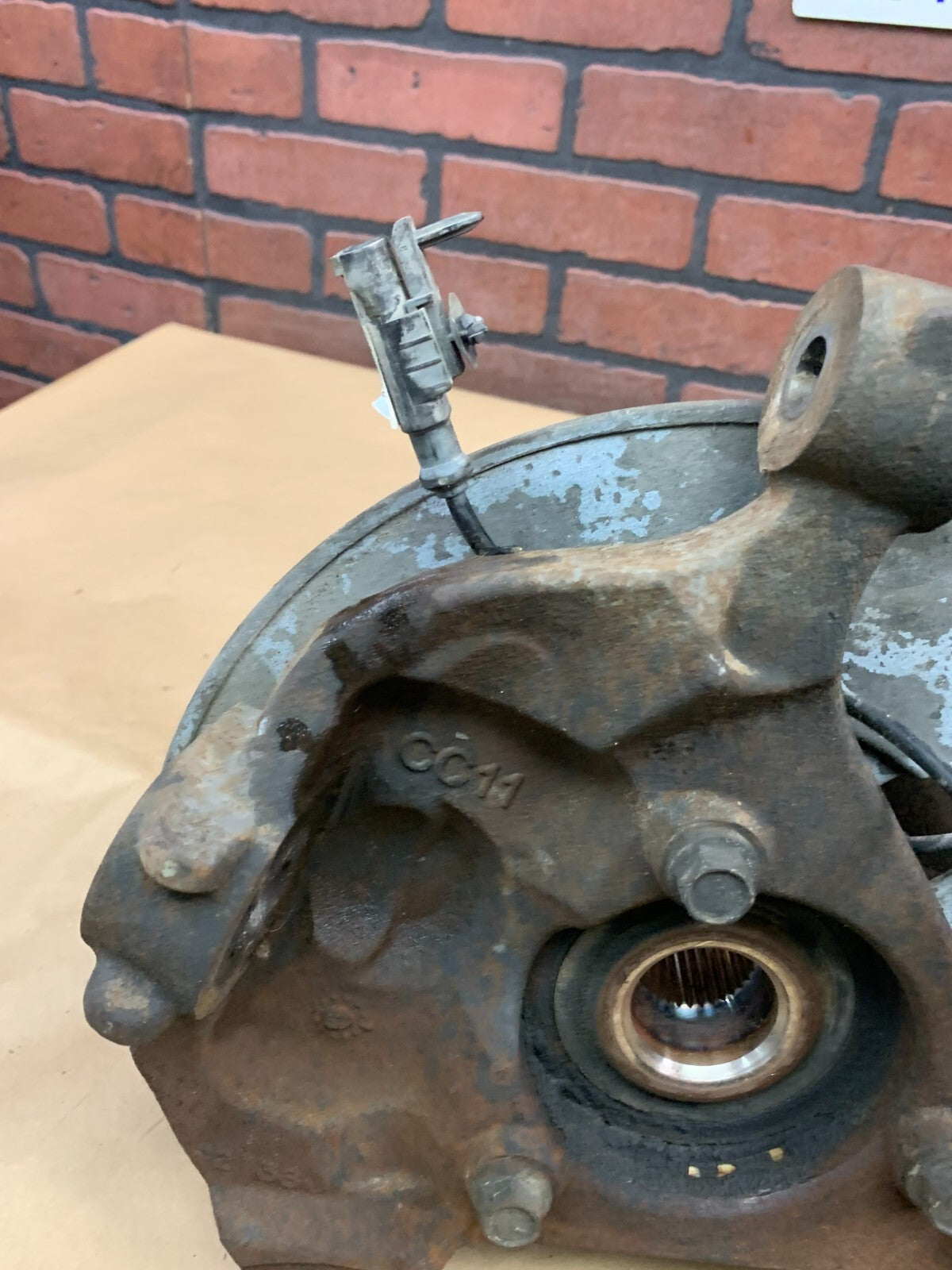 2007-2014 GM Tahoe Suburban 1500 Front Passenger RH Spindle Knuckle Hub Assembly