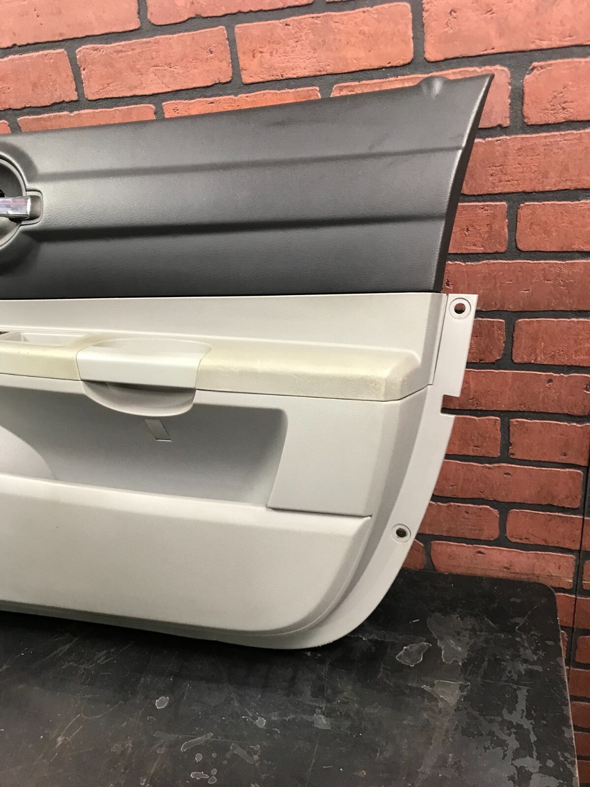 2006-2010 Dodge Charger SRT8 Front Passenger RH Side Interior Door Panel