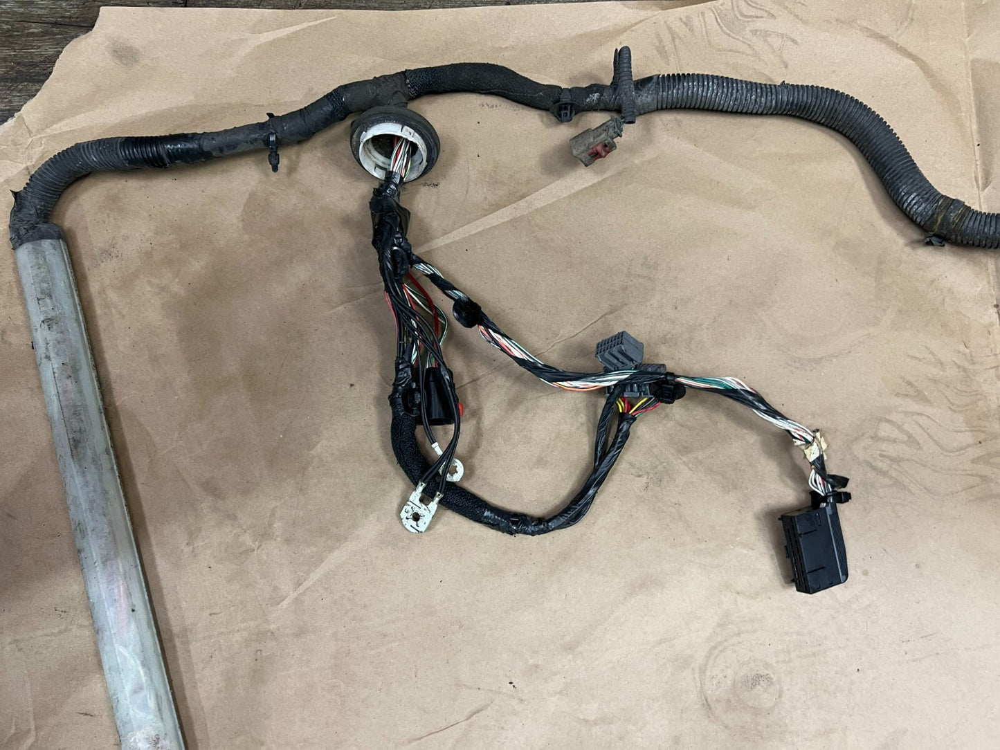 2006-10 Jeep Grand Cherokee SRT8 6.1L Exterior Underbody Harness P68021488AC OEM
