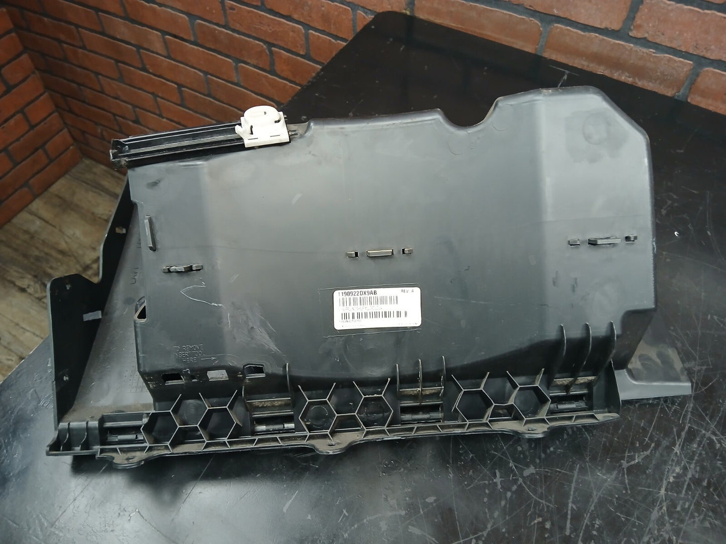 2011-2023 Dodge Charger Dash Glove Box Inner Box Assembly 1qf13dx9am