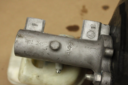 2005-2007 Chrysler 300 Charger Brake Booster Master Cylinder w/ Reservoir OEM