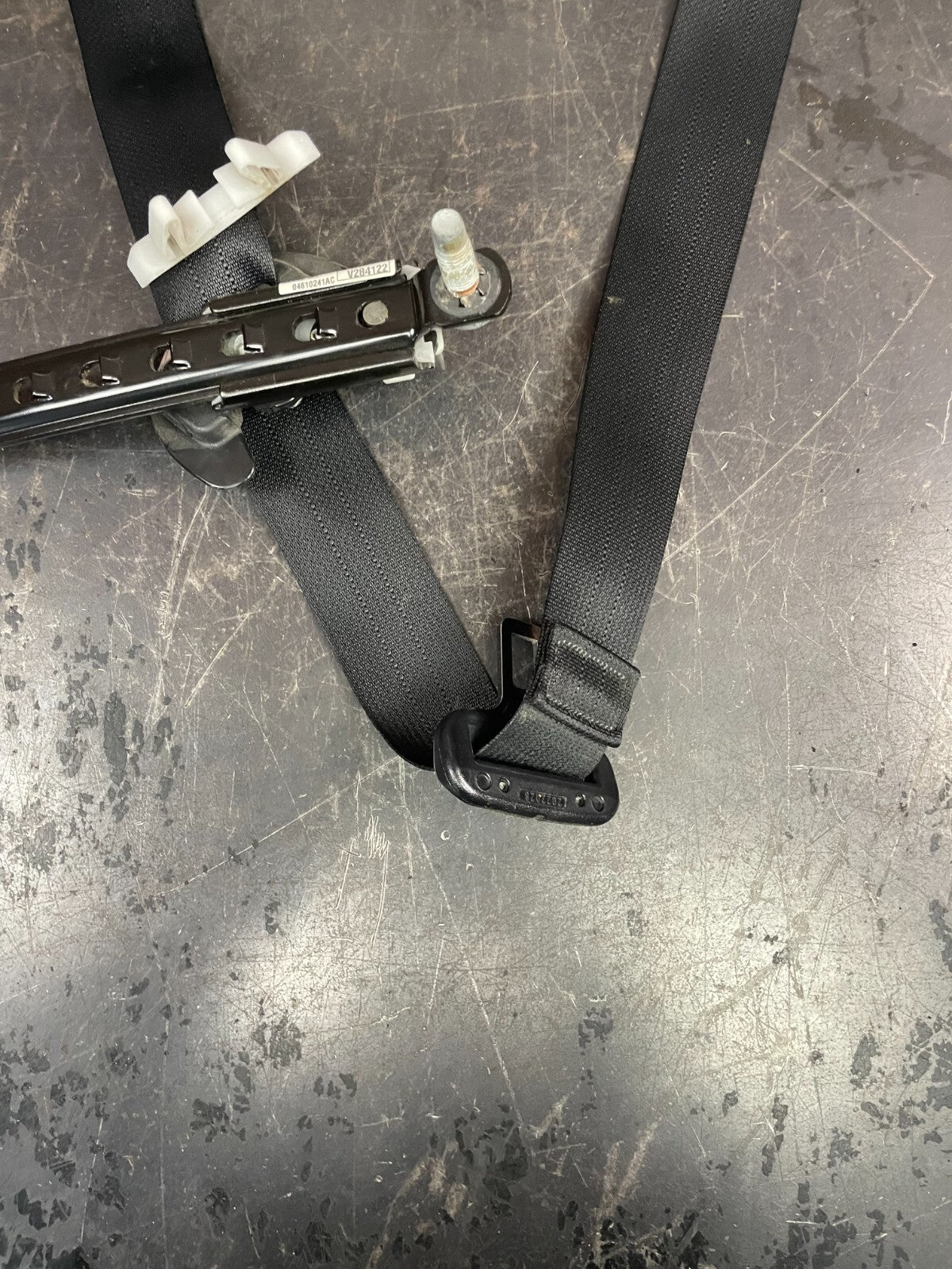 11-13 Grand Cherokee Durango Front Driver LH Seat Belt Retractor 1GE05DX9AD