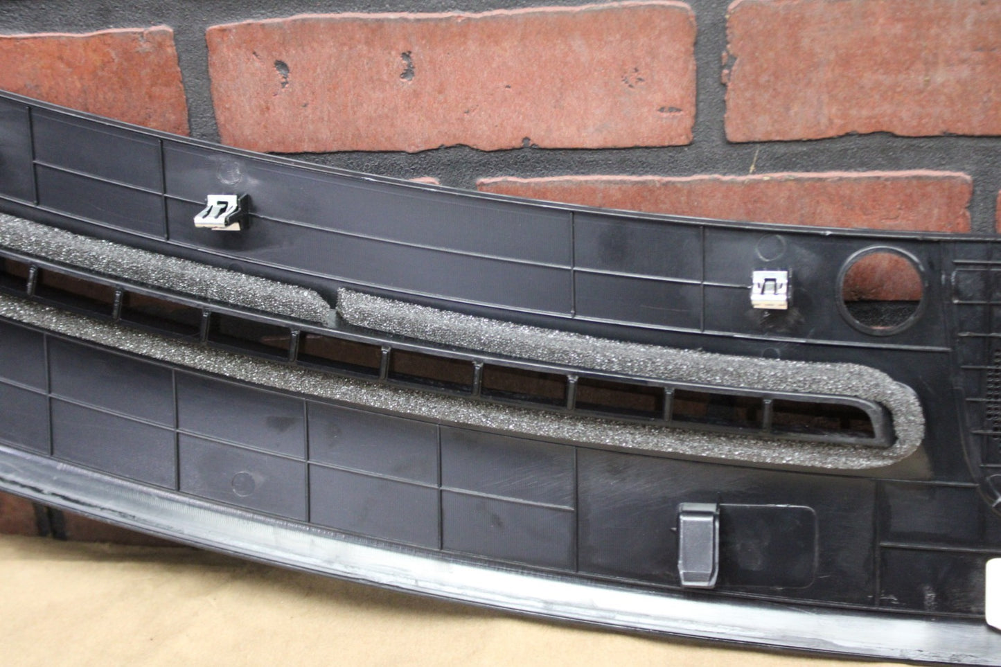 2011-2023 CHARGER FRONT DASH DEFROSTER GRILLE DEFROST VENT PANEL OEM 1JQ67DX9AL