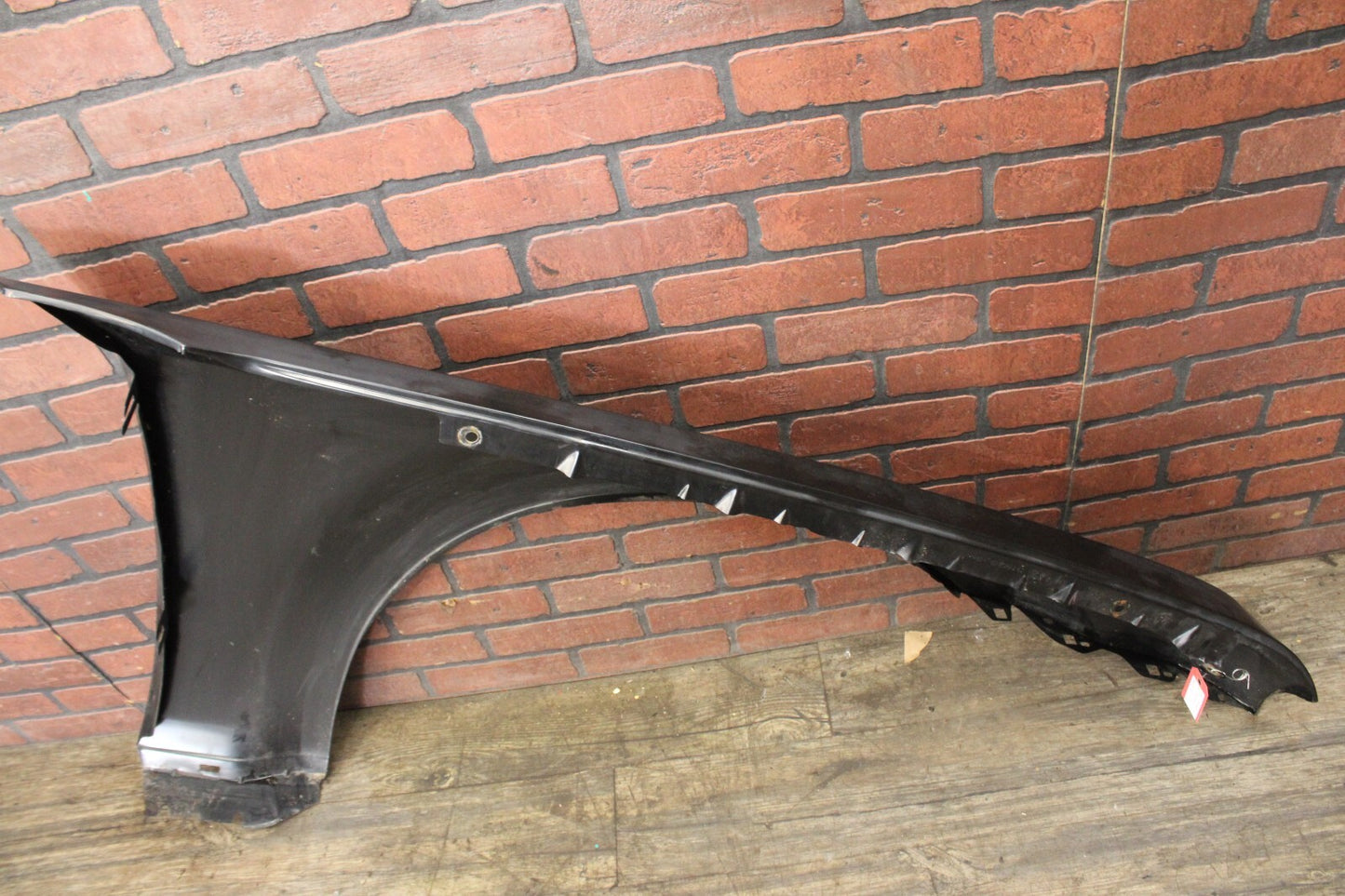 05-10 CHRYSLER 300 SRT8 FRONT LEFT DRIVER SIDE BODY PANEL WING FENDER NON-OEM