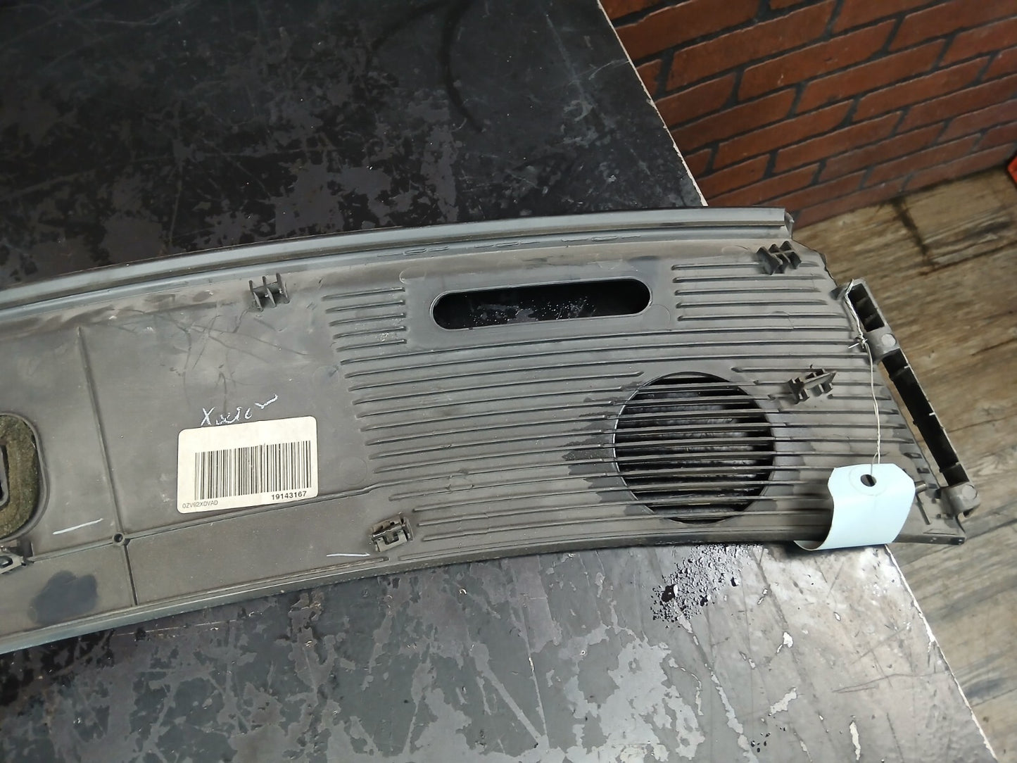 2007-2009 Dodge Caliber Interior Dash Windshield Defroster Grille Panel Cowl