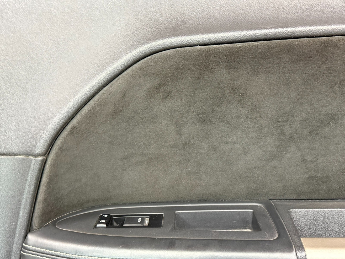 2008-2014 Dodge Challenger SRT8 Interior Front Passenger RH Leather Door Panel