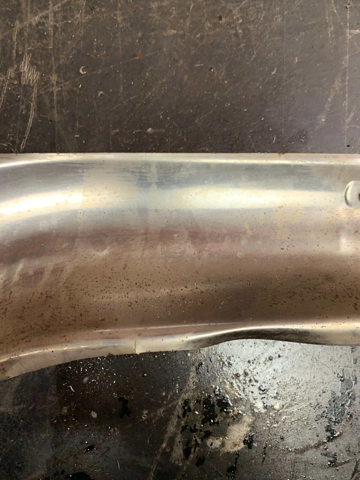 2011-2014 JEEP GRAND CHEROKEE EXHAUST MANIFOLD UPPER LEFT SIDE OEM 05038550AC