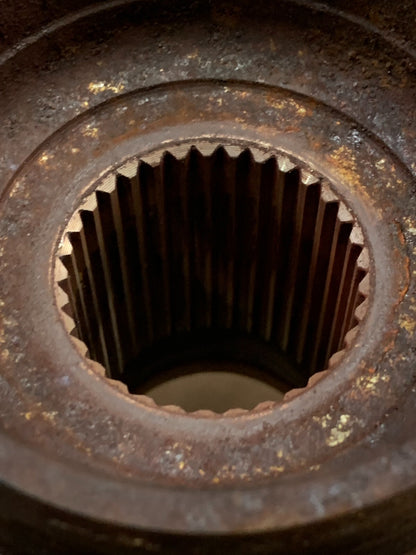 2007-2014 GM Tahoe Suburban 1500 Front Passenger RH Spindle Knuckle Hub Assembly