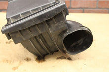 2010-2013 Land Rover Range Sport LR4 5.0L V8 Air Intake Cleaner Box Right OEM