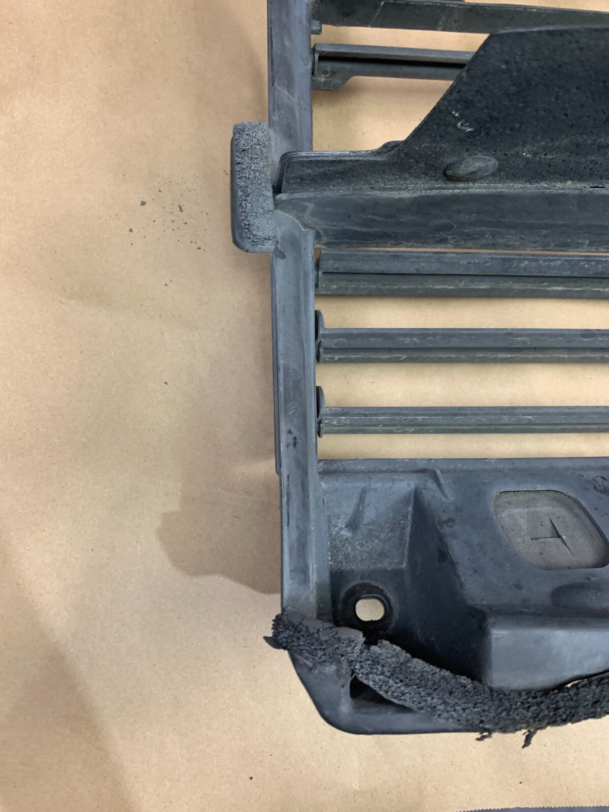 2013-2024 DODGE RAM 1500 ACTIVE RADIATOR AIR SHUTTER GRILL MOTOR ACTUATOR OEM