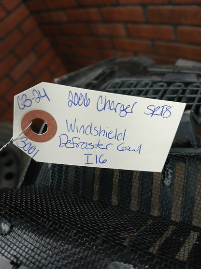 2005-2010 Charger Magnum 300 Exterior Windshield Defroster Cowl Panel 04805834ac