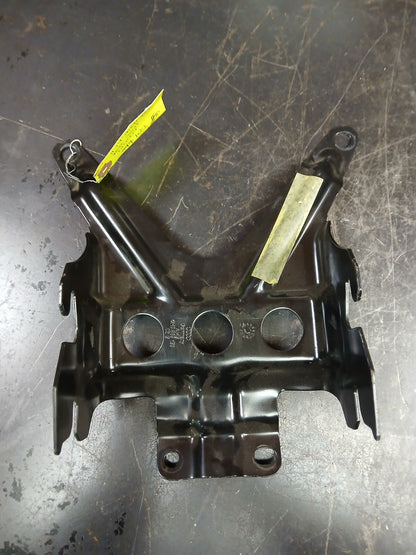 2011-2018 Audi A8 Quattro S8 Rear Seat Bracket Support 4h0 885 153