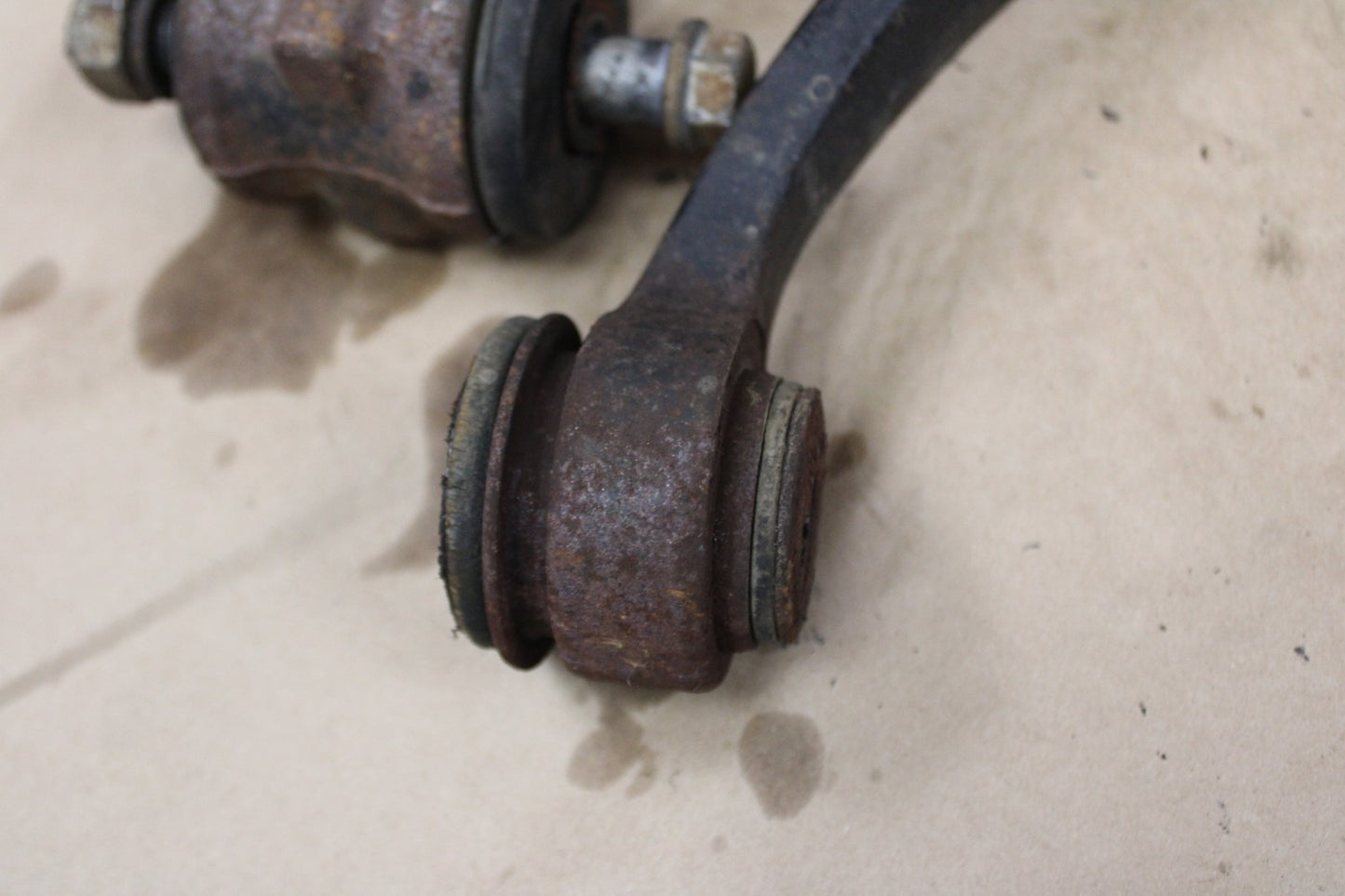 2007-2016 CADILLAC ESCALADE AWD FRONT DRIVER LEFT SIDE UPPER LOWER CONTROL ARM