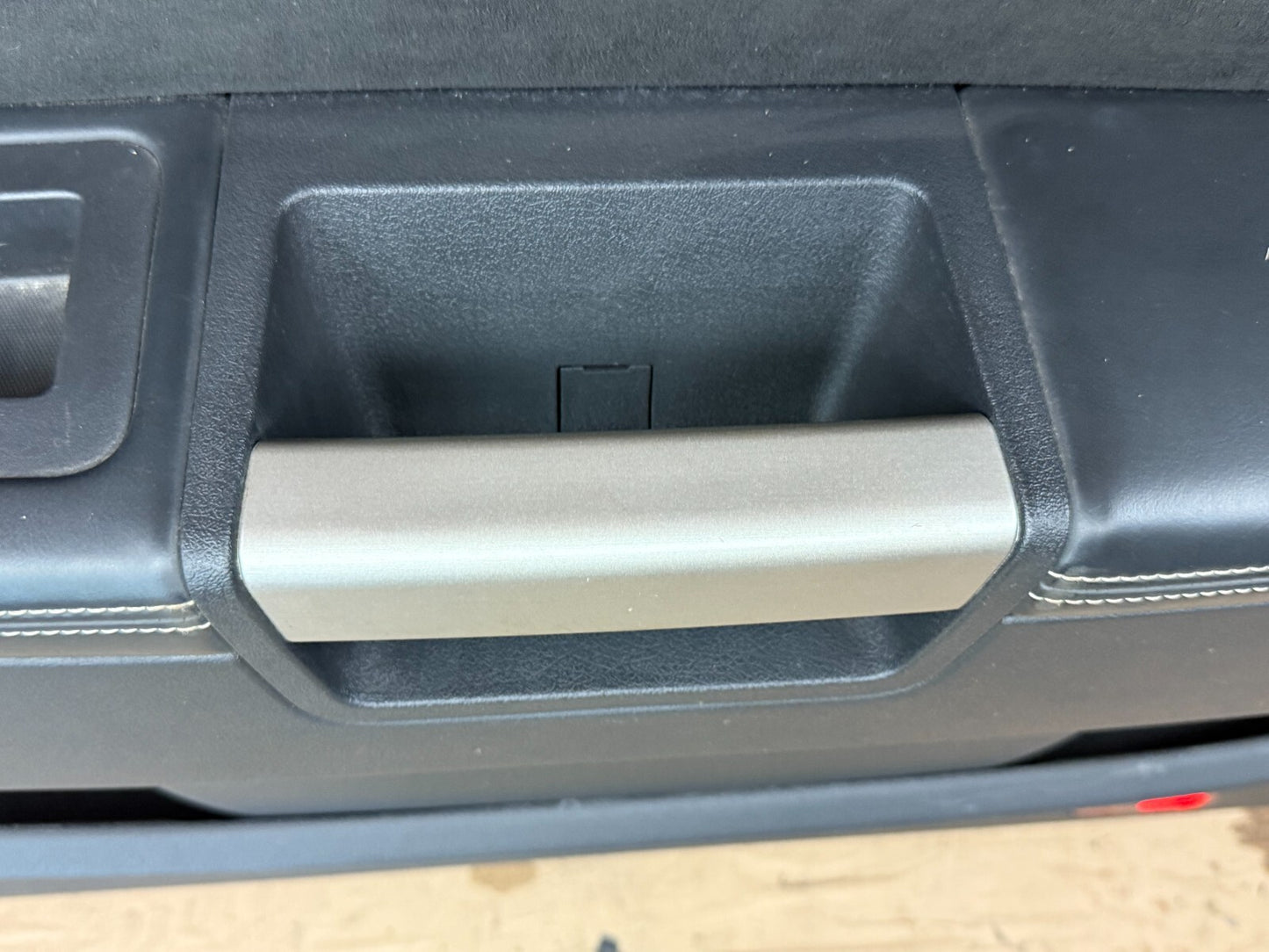 2008-2014 Dodge Challenger SRT8 Interior Front Passenger RH Leather Door Panel