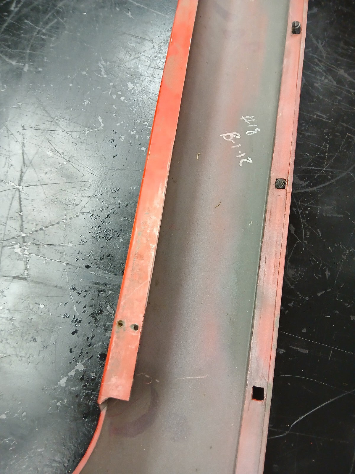 2007 Dodge Charger Passenger RH Side Skirt Rocker Panel Molding Red