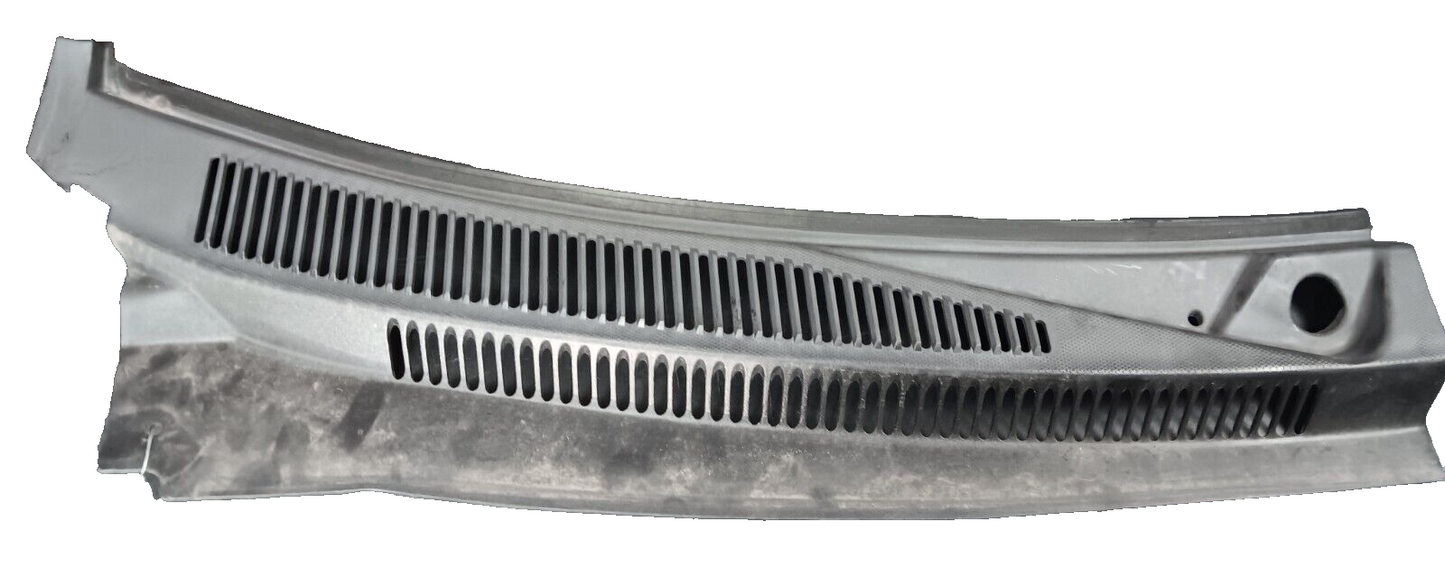 05-10 Jeep Passenger RH Side Windshield Defroster Cowl Grille Cover 55156852ag