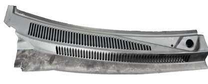 05-10 Jeep Passenger RH Side Windshield Defroster Cowl Grille Cover 55156852ag