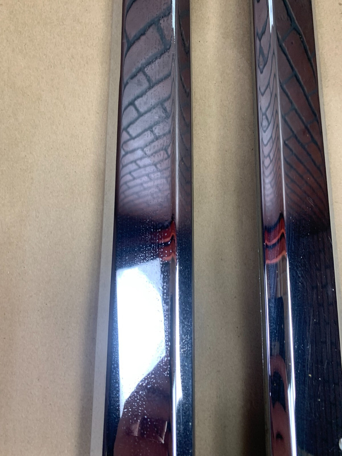 06-07 GRAND CHEROKEE RIGHT LEFT SIDE REAR CHROME DOOR TRIM MOLDINGS 04806272AA