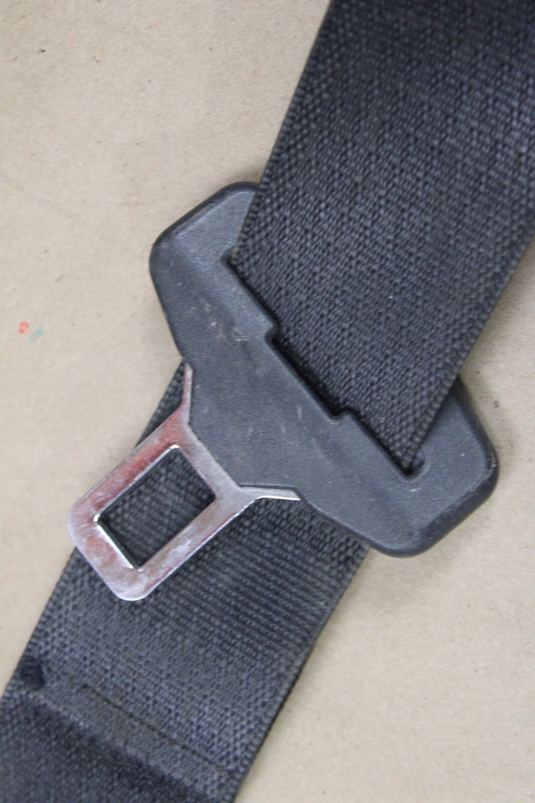 2012-2014 Dodge Challenger Rear Passenger RH Side Seat Belt Retractor Assembly