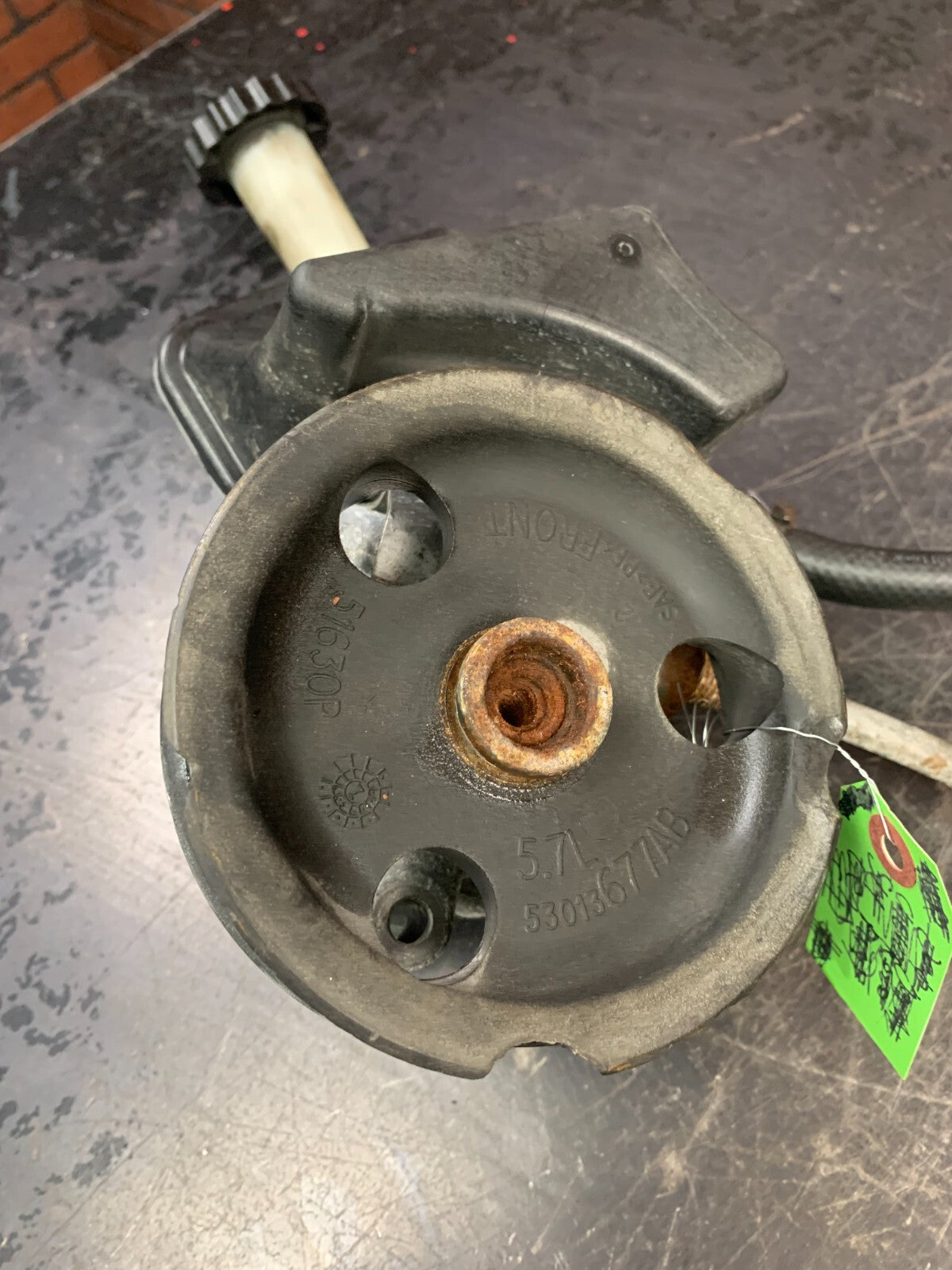 05-11 Grand Cherokee Commander Power Steering Pump w/ Pulley OEM 053013677AB