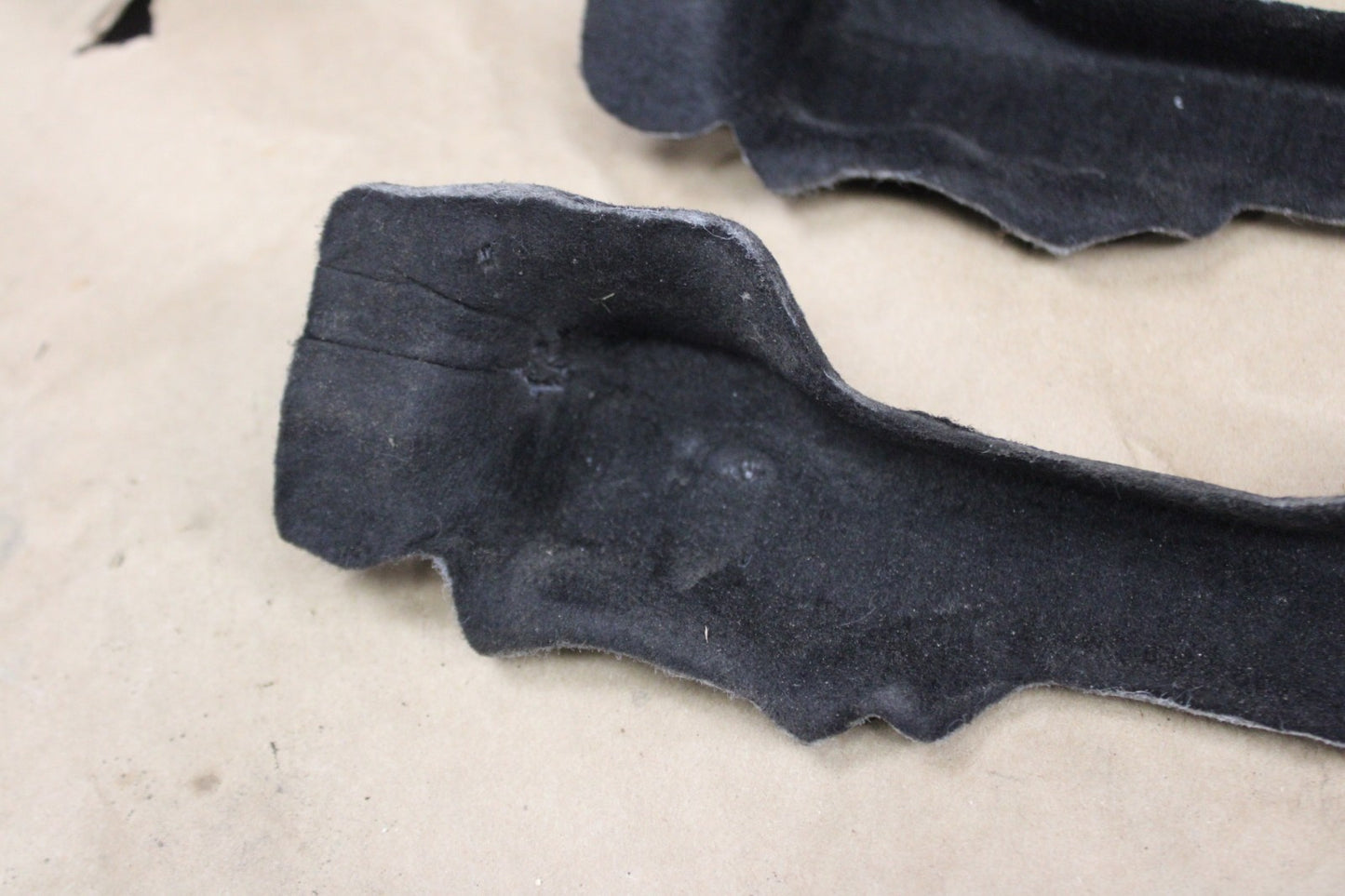 2011-2024 DODGE CHALLENGER CHARGER 6.4L FUEL RAIL COVER OEM SET PAIR 05038527AA