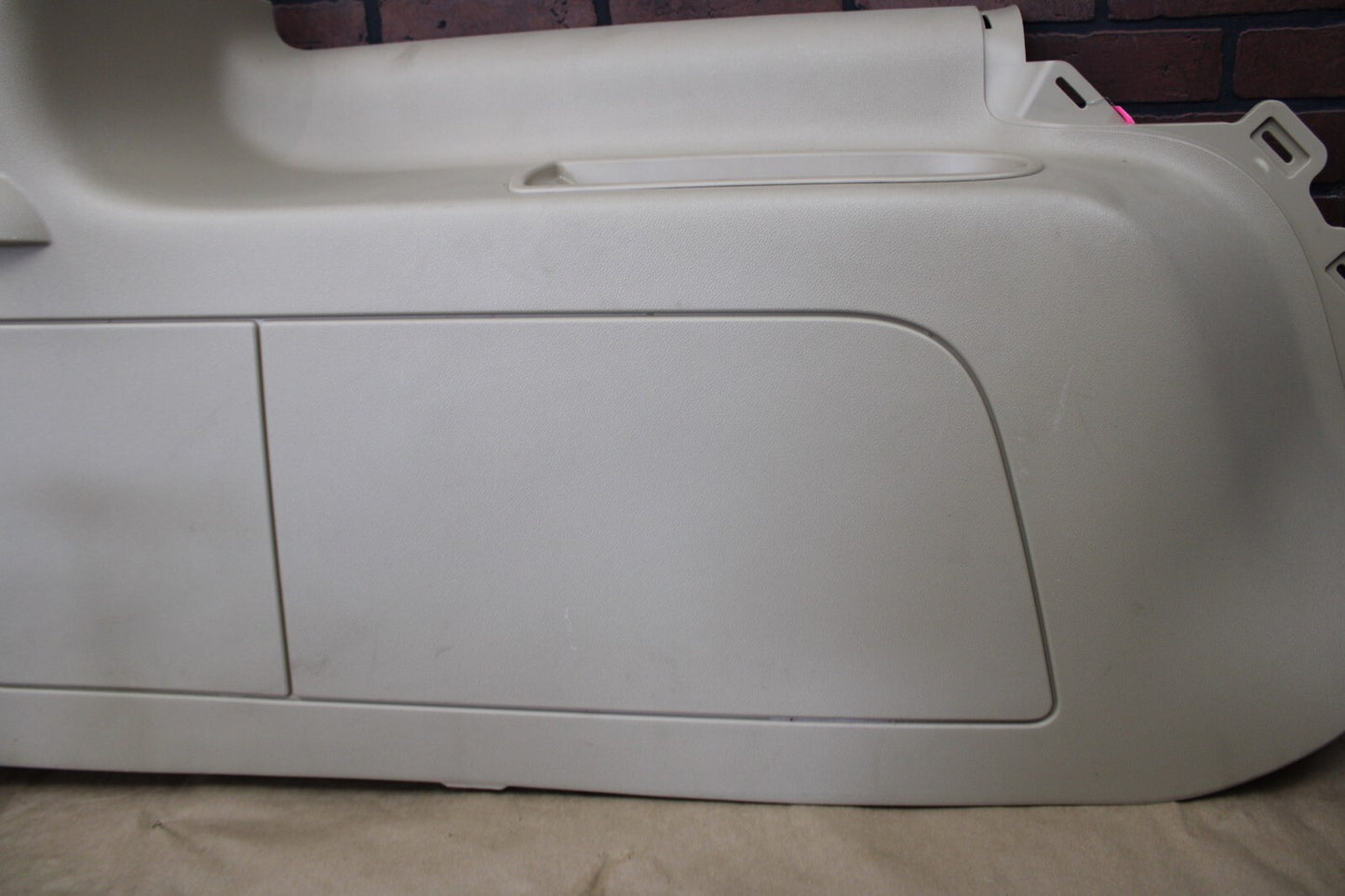 2007-2014 GM Tahoe Yukon Interior Quarter Panel Trim Left Cashmere 15885777 OEM