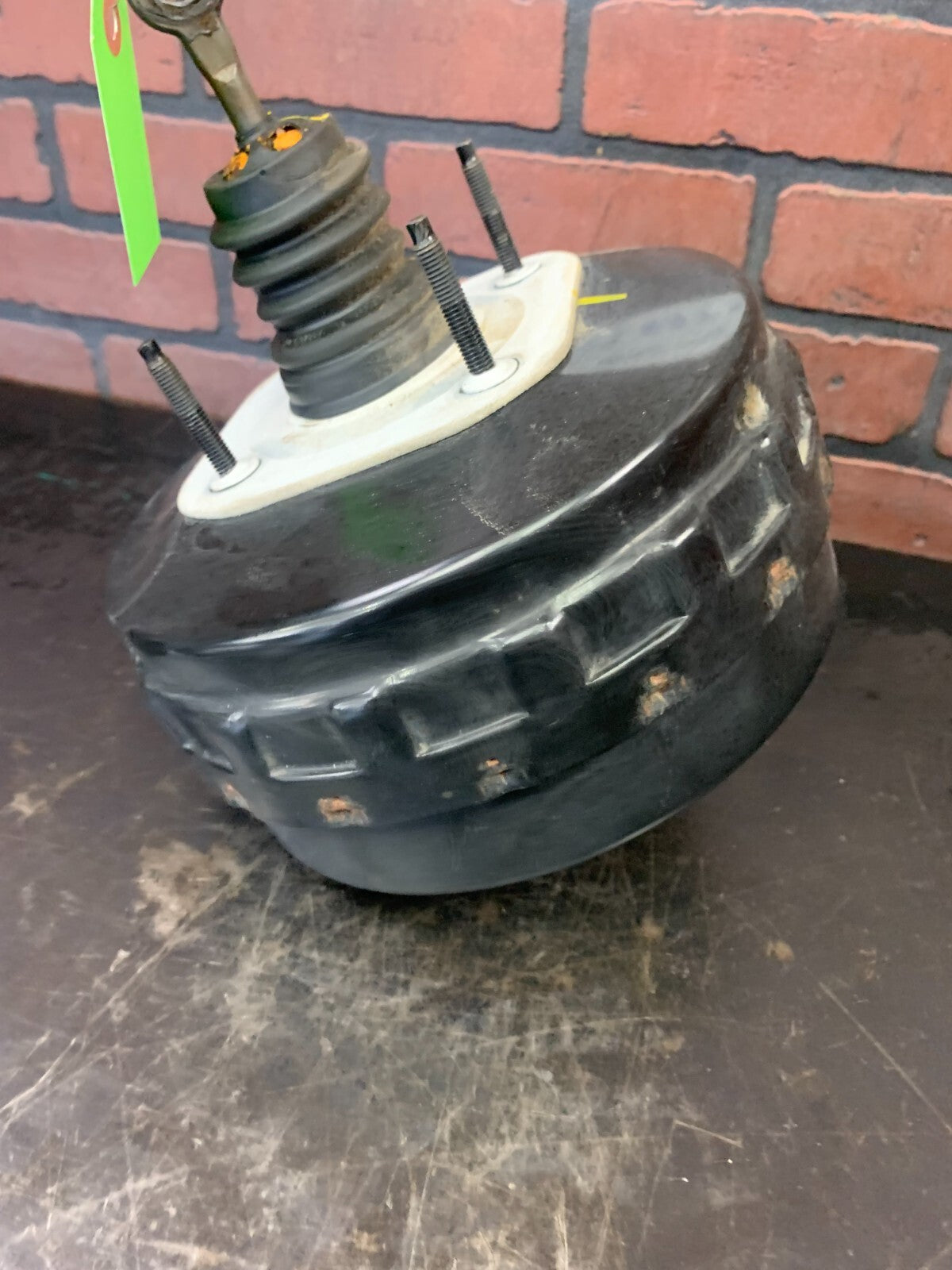 2005-2010 JEEP GRAND CHEROKEE 6.1L POWER BRAKE BOOSTER OEM P52124080AB