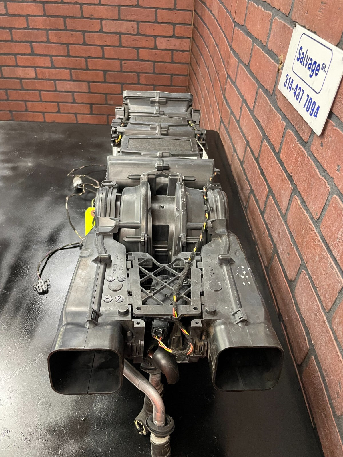 2011-2017 Audi A8L D4 OEM HVAC Center Console Climate Heater Blowing Box