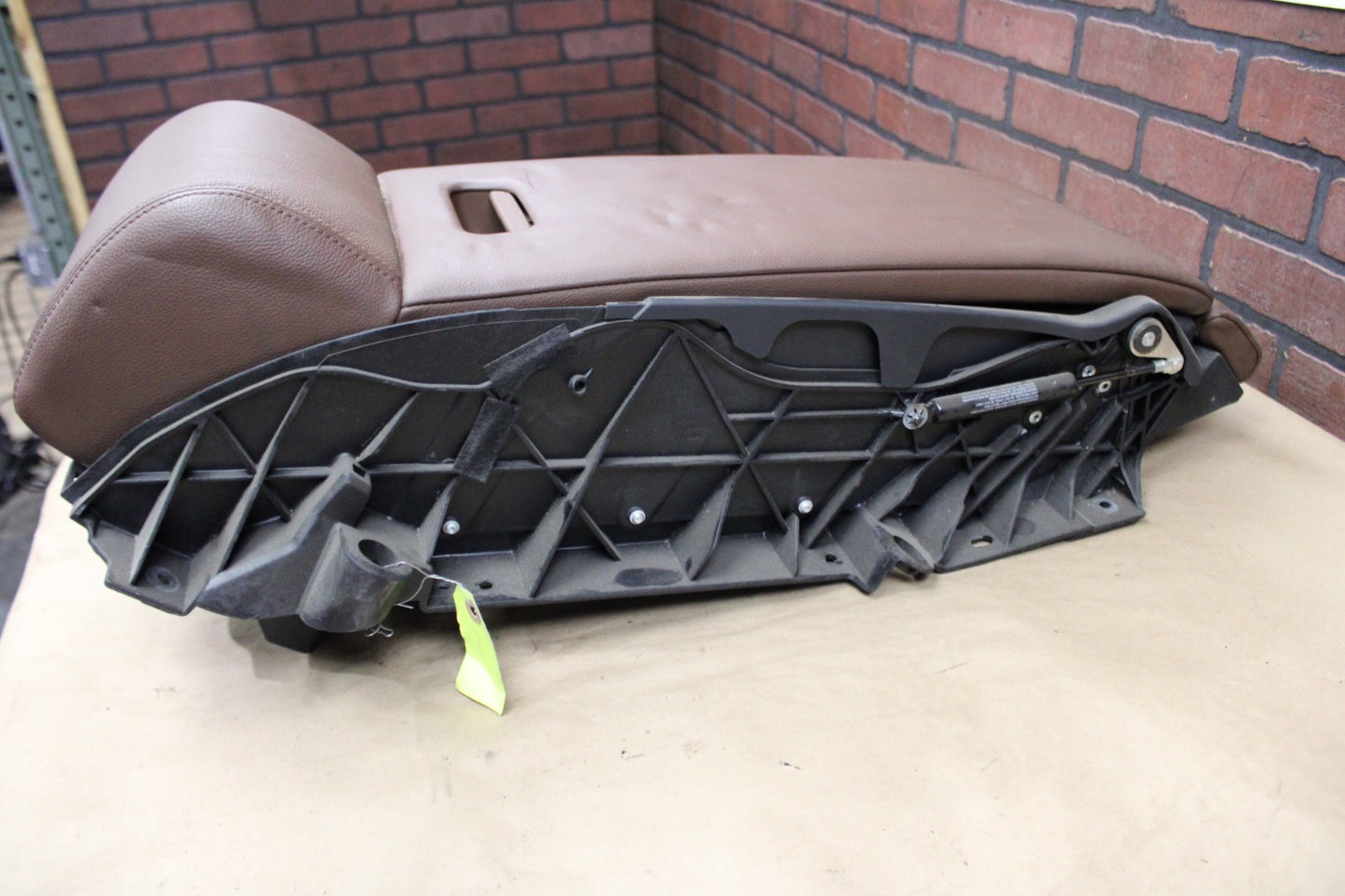 11-14 Audi A8L Rear Seat Center Console Armrest Cupholder Assembly 4H0 885 076 L