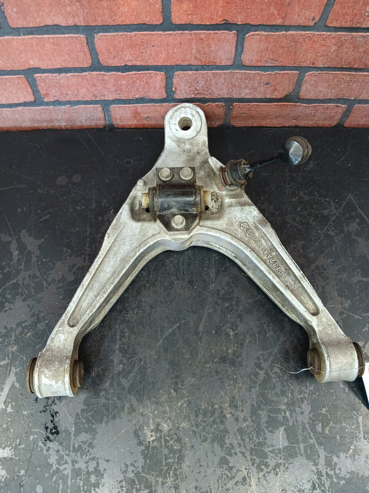 2003-2010 Gen 3-4 Dodge Viper Rear Passenger RH Side Control Arm  05290132aa