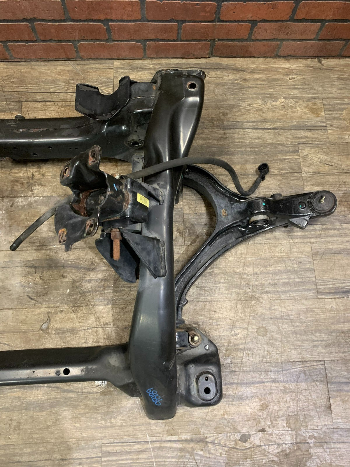 2005-2010 JEEP GRAND CHEROKEE SRT8 OEM FRONT ENGINE SUSPENSION CRADLE SUB FRAME