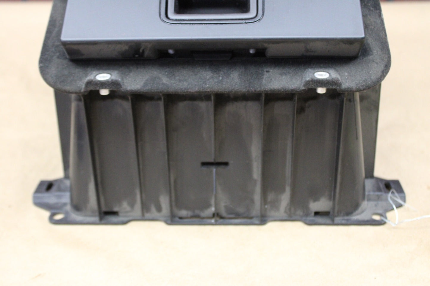 2011-2015 AUDI A8L S8 REAR SEAT CENTER ARMREST EMERGENCY KIT STORAGE SKI BAG OEM