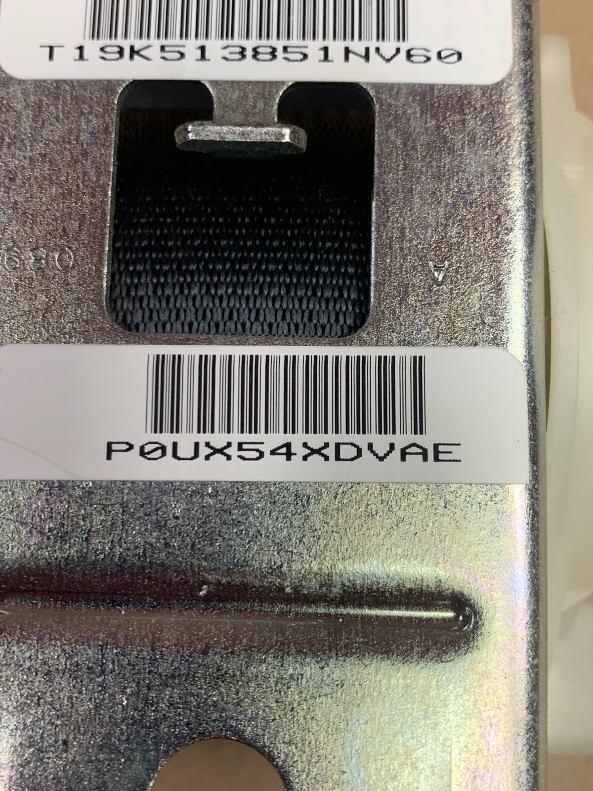 2005-2010 Chrysler 300 Rear Right/Left Seat Belt Retractor OEM 0UX54XDVAG
