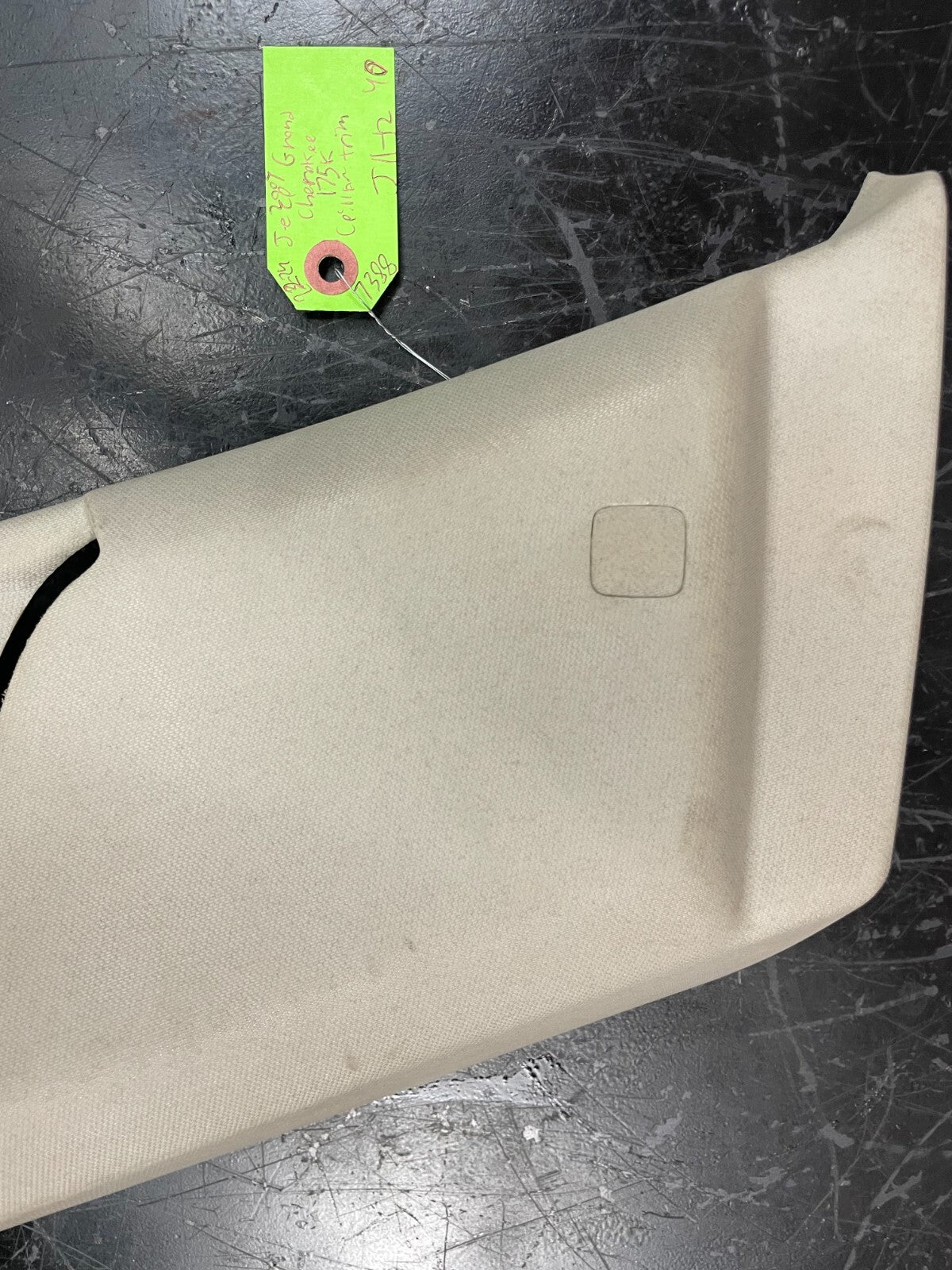2006-2010 JEEP GRAND CHEROKEE RIGHT PASSENGER SIDE C PILLAR TRIM OEM 5HS34BDXAH