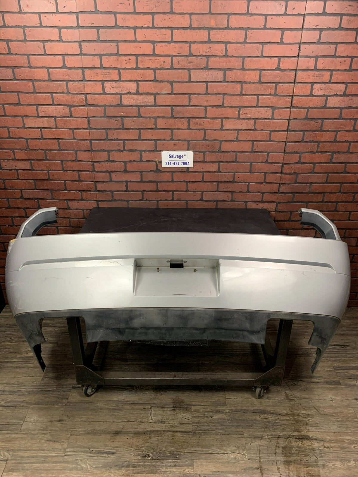 2008 - 2014 DODGE CHALLENGER SRT8 REAR BUMPER W/ DUAL EXHAUST OUTLETS *SCRATCHES