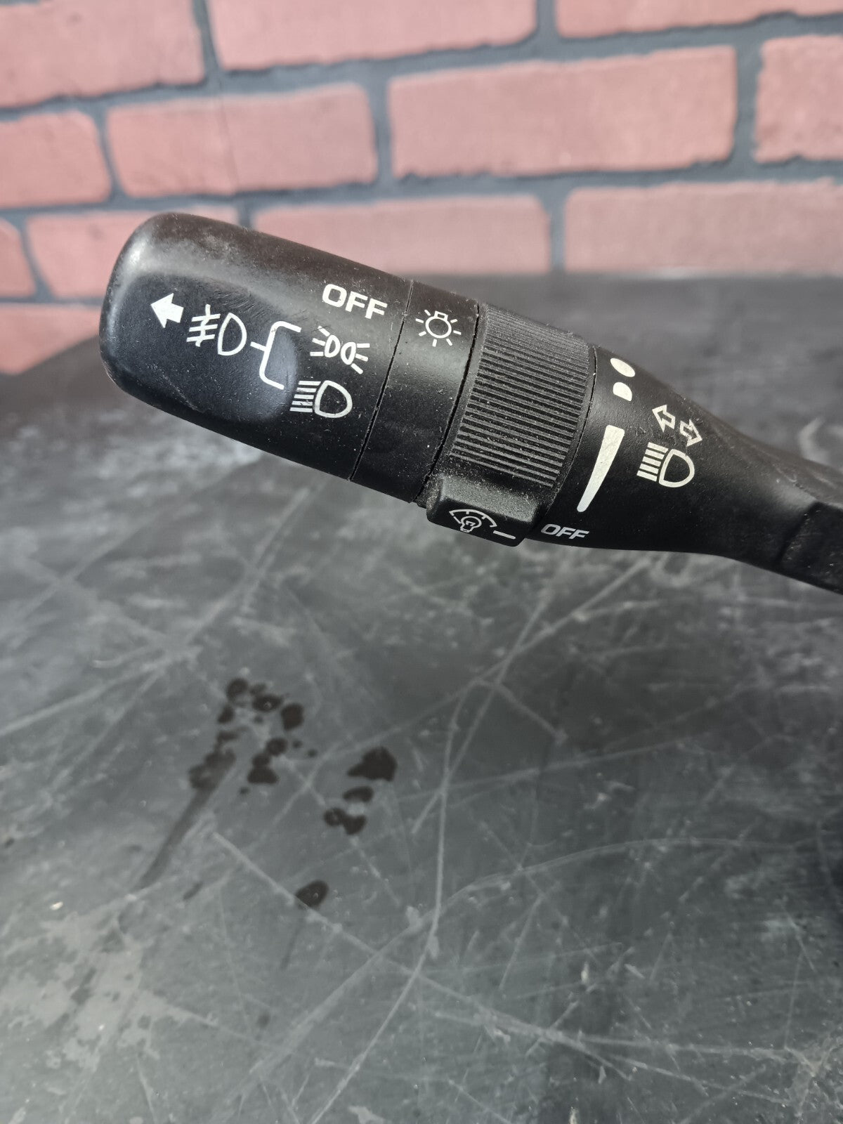 2003-2006 Dodge Viper SRT-10 Turn Signal and Wiper Combination Switch 04671594af