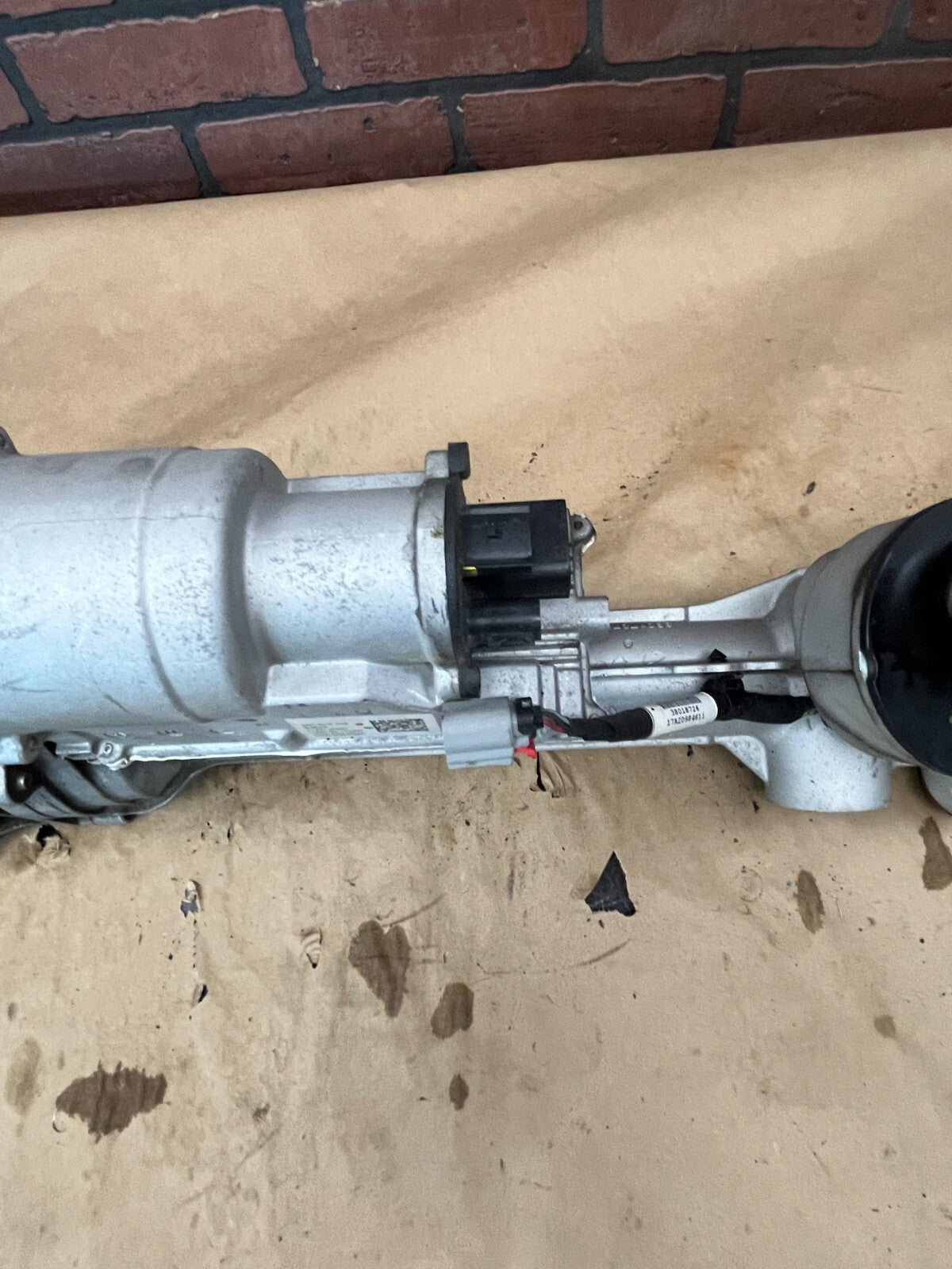 16-23 RWD DODGE CHARGER CHALLENGER 300 STEERING GEAR RACK PINION OEM 68526096AB