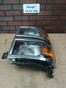 2014-2015 CHEVROLET SILVERADO 1500 DRIVER LH SIDE HEADLIGHT LAMP OEM 23172782