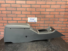 2005-2010 CHRYSLER 300 BUCKET SEAT CENTER CONSOLE FLOOR ASSEMBLY 54k