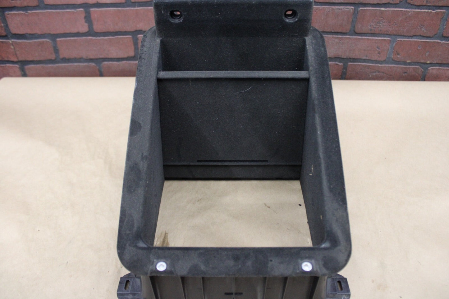 2011-2015 AUDI A8L S8 REAR SEAT CENTER ARMREST EMERGENCY KIT STORAGE SKI BAG OEM