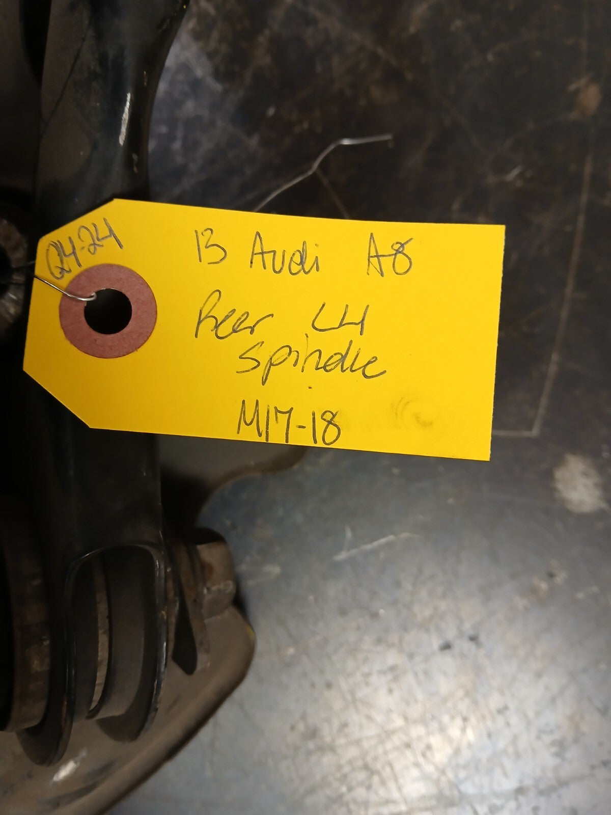 2011-2018 Audi A8 Quattro S8 Rear Driver LH Spindle Knuckle 4h0 505 431 d