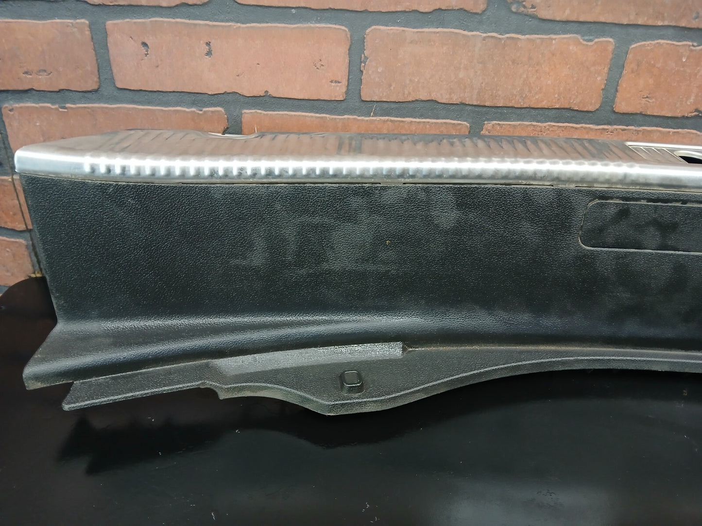 2011-2018 Audi A8 Rear Tailgate Trunk Trim Sill Scuff Molding 4h0863471