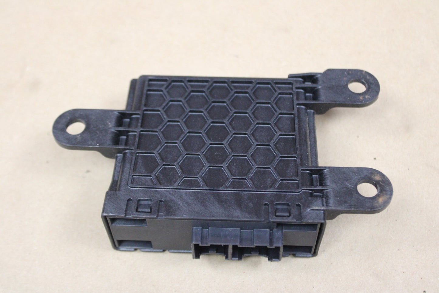 2018-2024 JEEP DODGE OEM NETWORK GATEWAY CONTROL MODULE 068492545AA
