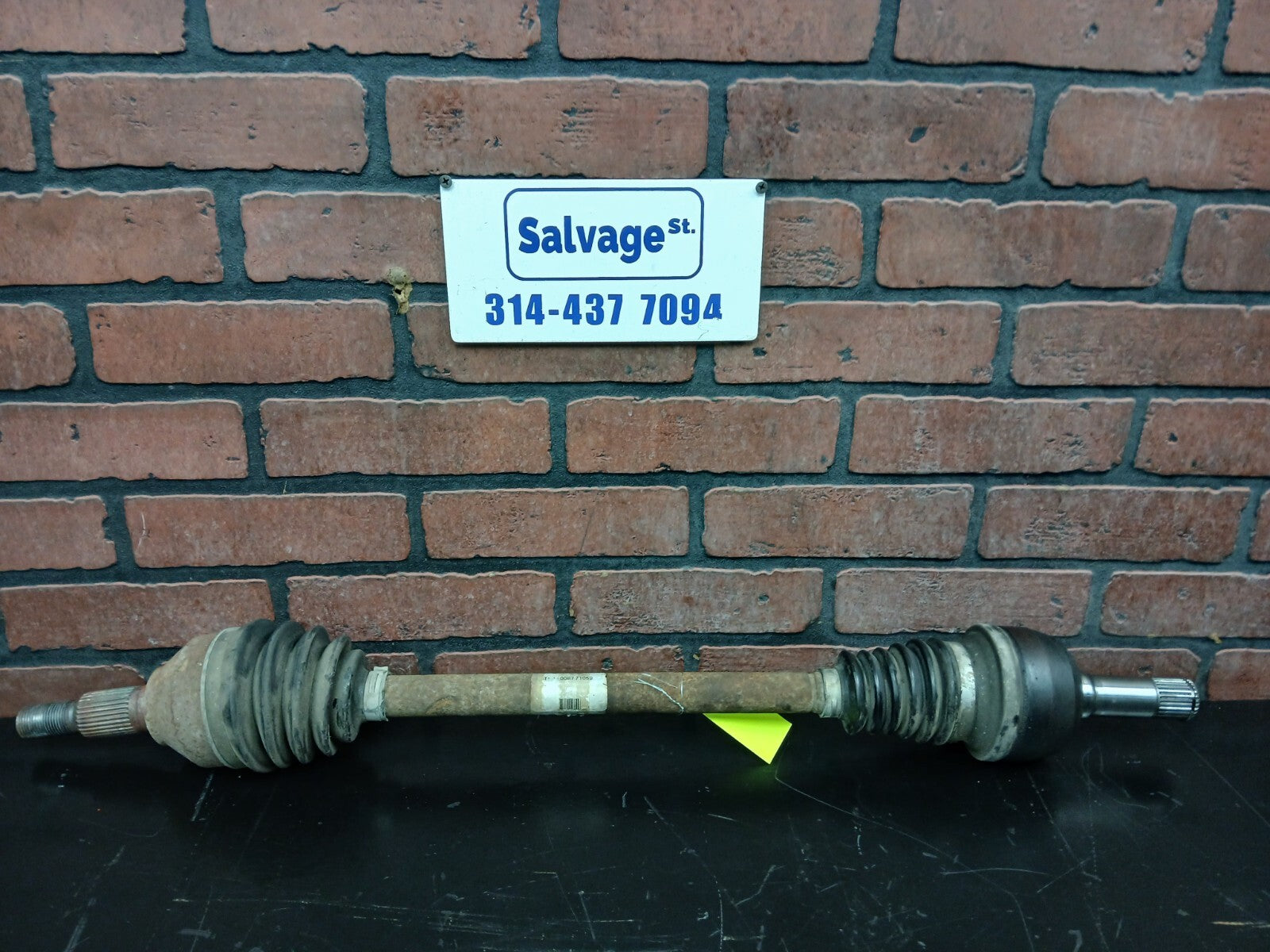 2006-2009 Pontiac Solstice GXP Rear Driver LH Side CV Axle Shaft 15895131