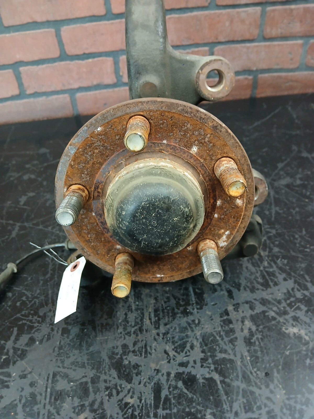 2006-2014 Charger 300 Front Driver LH Side Spindle Knuckle Assembly 05039029ab