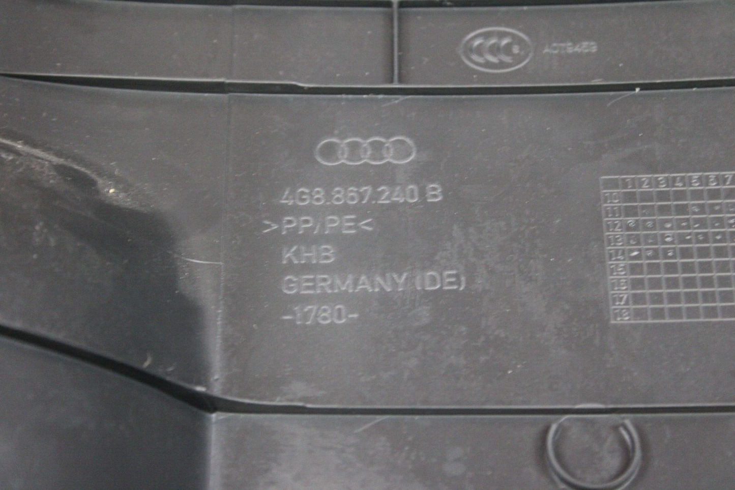 2012-2018 AUDI S7 PASSENGER RIGHT B PILLAR LOWER TRIM COVER PANEL OEM 4G8867240B