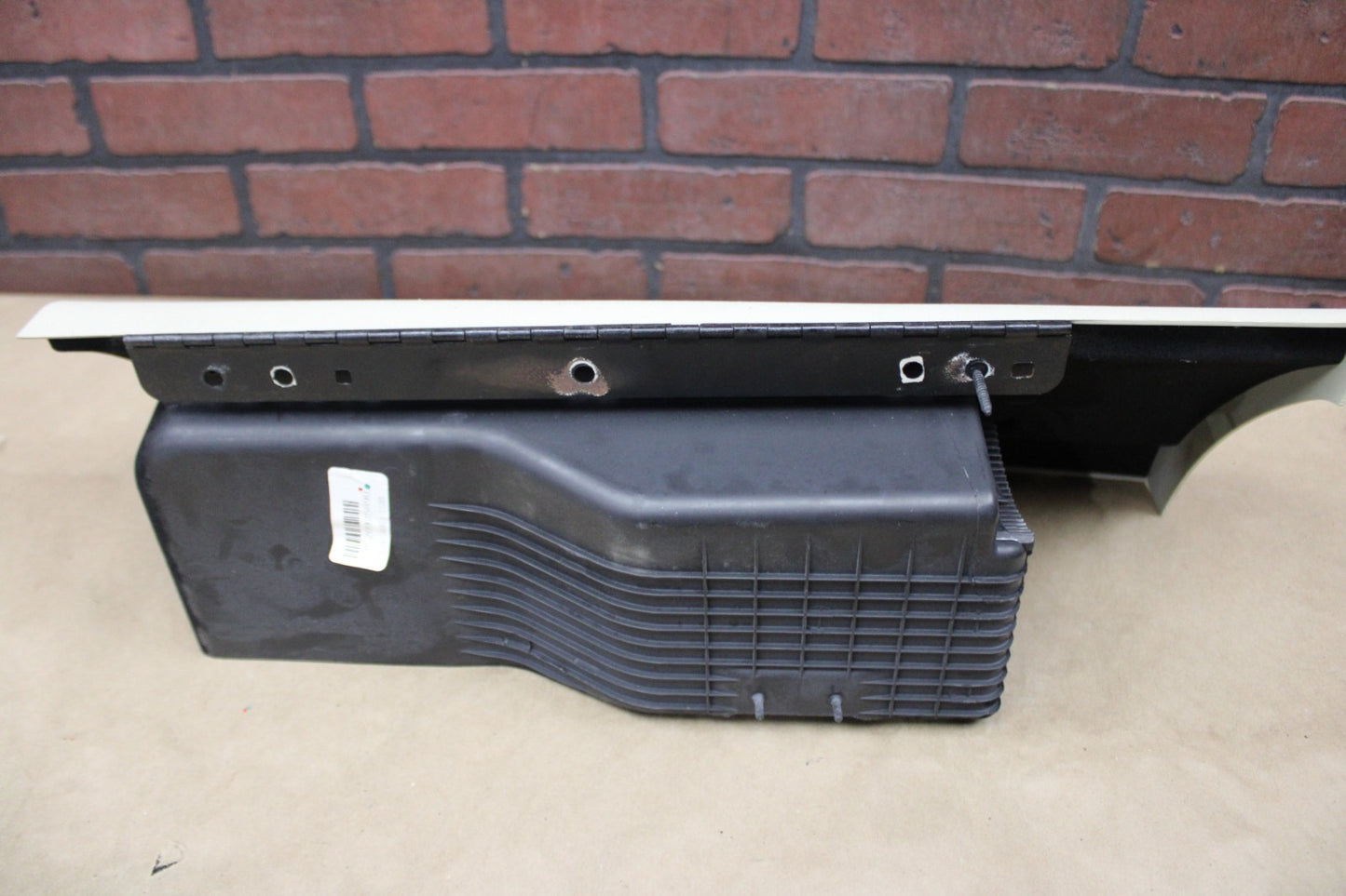 2008-2014 Cadillac Escalade Dash Glove Box Storage Assembly 20925890 OEM Gray