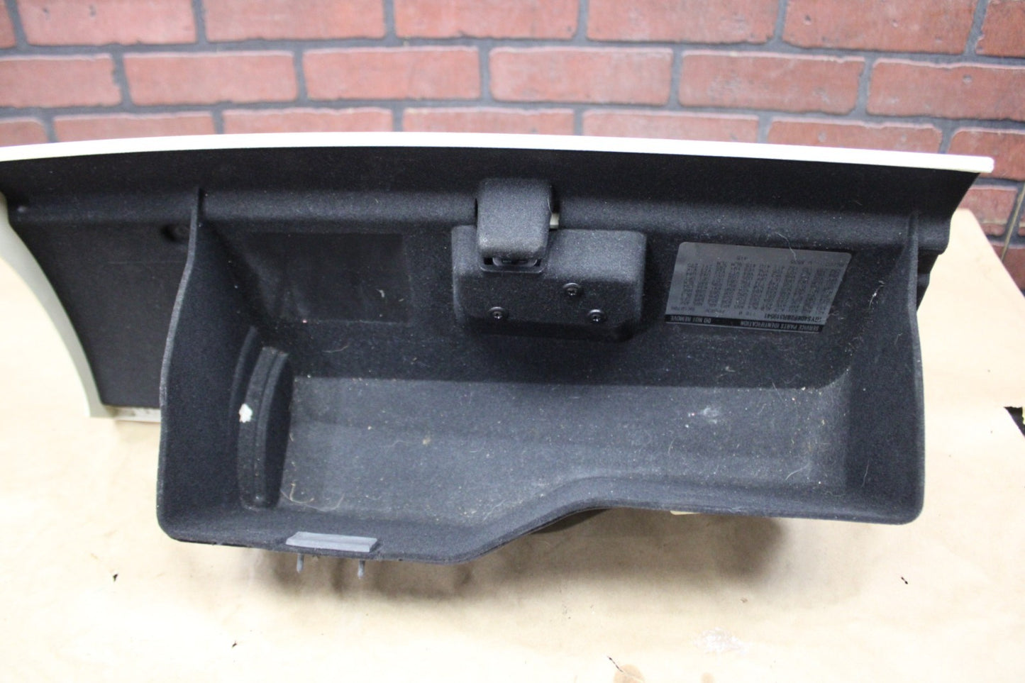 2008-2014 Cadillac Escalade Dash Glove Box Storage Assembly 20925890 OEM Gray