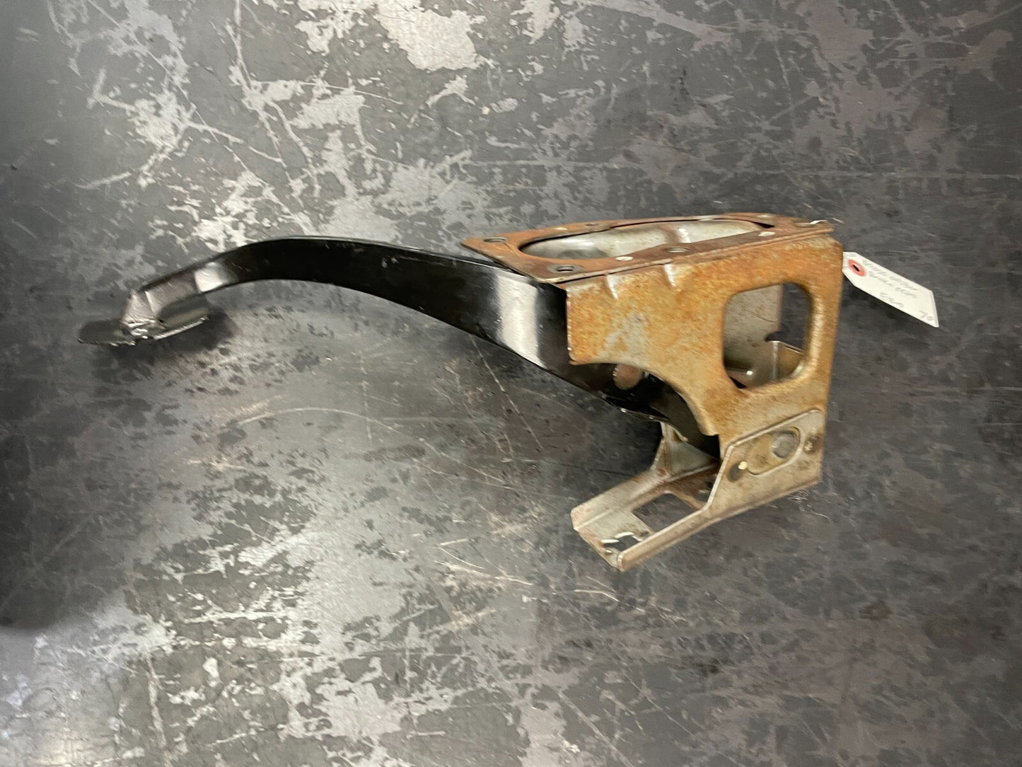 05105522AG BRAKE PEDAL M/T MANUAL DODGE CALIBER MOPAR 2007 2008 2009 2137348