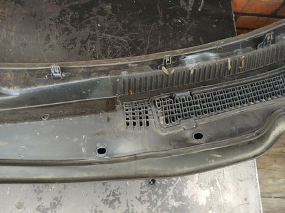 05-10 Charger 300 Magnum Windshield Defroster Cowl Panel Grille Vent 04805834ac